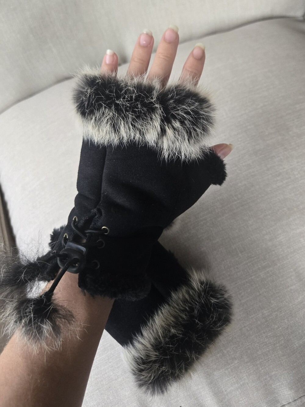Black Suede Fur Trim Cuff Fingerless Gloves Grey Pompom